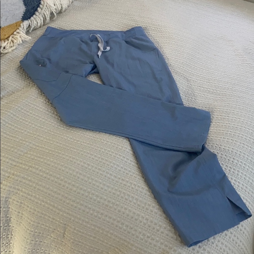 Figs cargo scrub bottoms